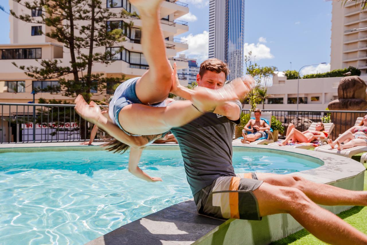 Bunk Surfers Paradise International Backpacker Hostel (Adults Only) Gold Coast Exterior foto